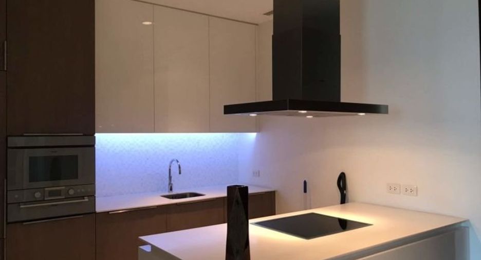 For sale 2 bedrooms condo in Pathum Wan, Bangkok