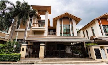 出租 4 卧室 独立屋 在 Watthana, 曼谷