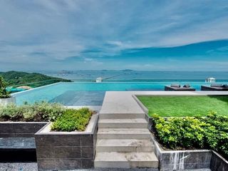 For rent 3 bedrooms condo in Si Racha, Chonburi