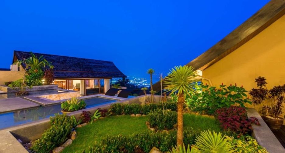 For sale 5 bedrooms house in Mueang Surat Thani, Surat Thani