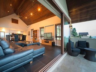 For sale 5 bedrooms house in Mueang Surat Thani, Surat Thani