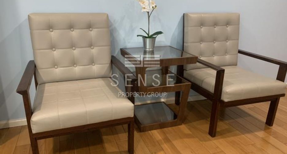 For rent 3 bedrooms condo in Sathon, Bangkok