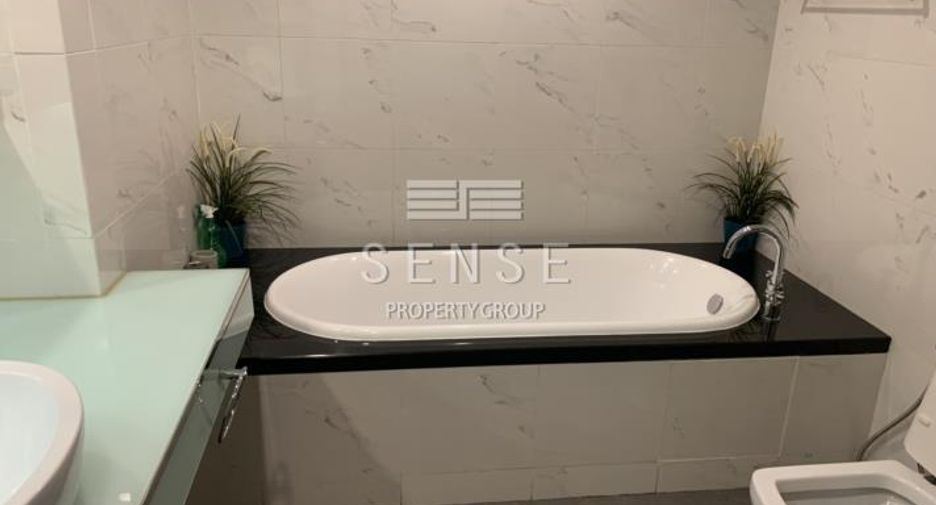 For rent 3 bedrooms condo in Sathon, Bangkok
