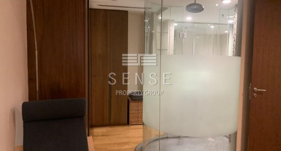 For rent 3 bedrooms condo in Sathon, Bangkok
