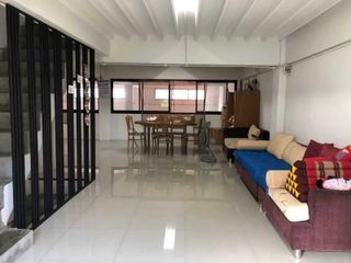 For rent and for sale 5 bed office in Bang Na, Bangkok