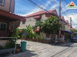 À vendre 3 chambres maison de ville à Mueang Samut Prakan, Samut Prakan