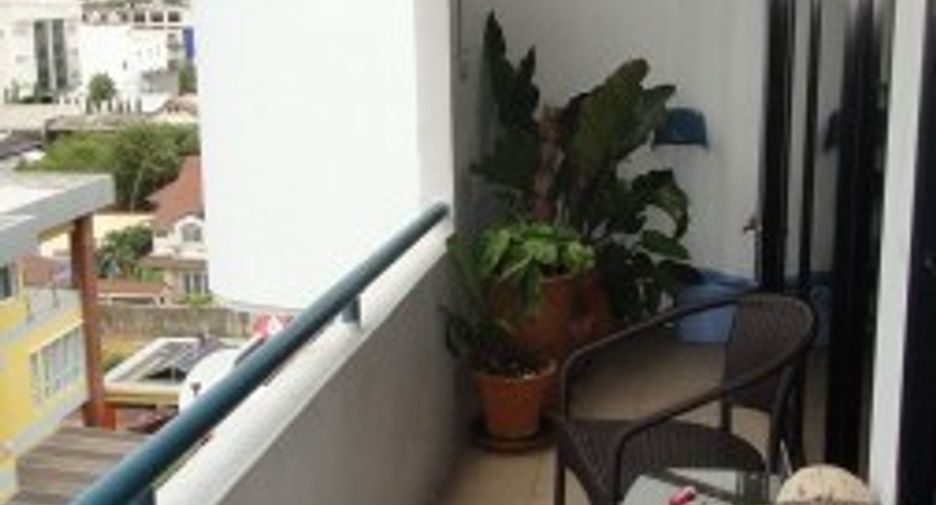 For sale 4 bedrooms condo in Phra Khanong, Bangkok
