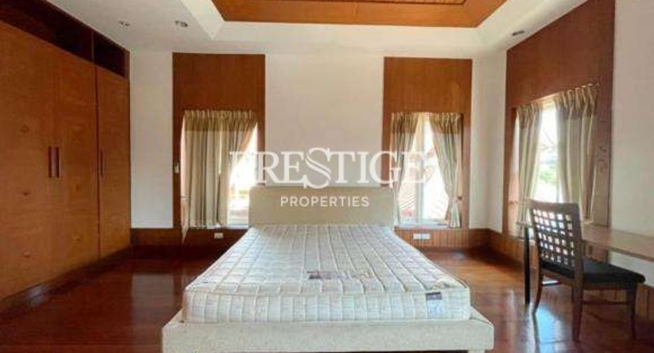 For rent 5 bedrooms house in Bang Lamung, Chonburi