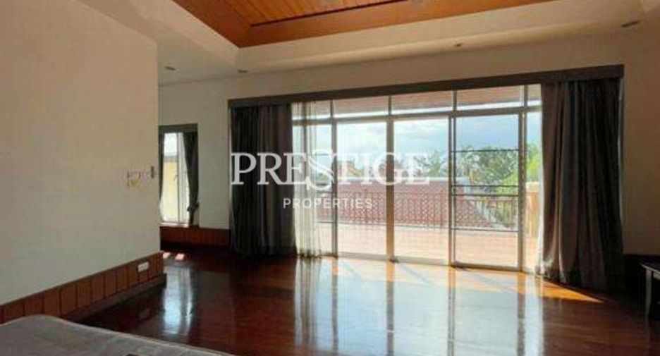 For rent 5 bedrooms house in Bang Lamung, Chonburi