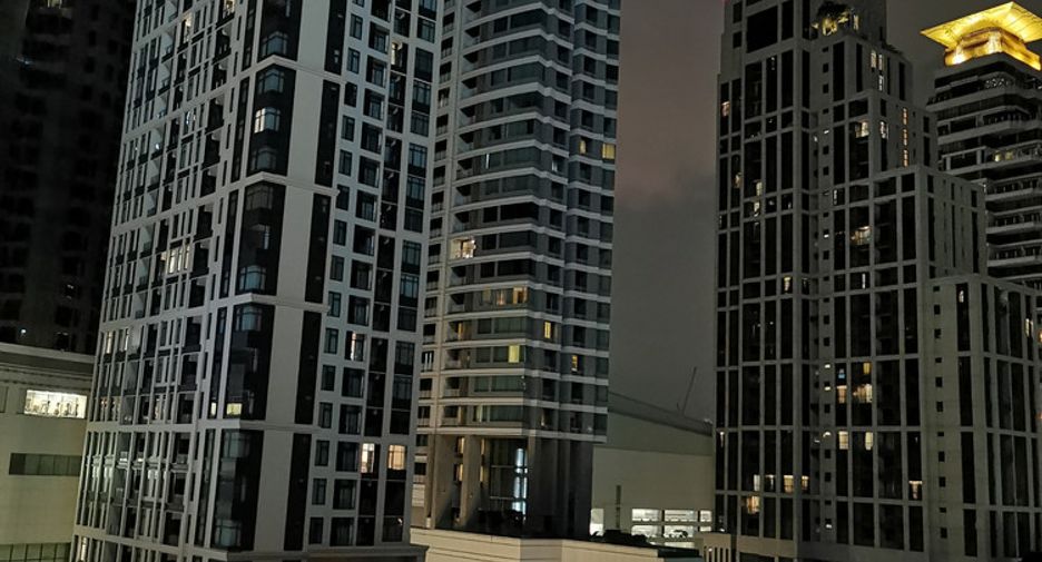 À louer 2 chambres condo à Khlong Toei, Bangkok