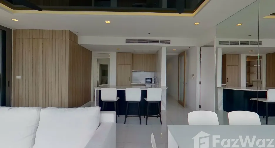 For rent 2 Beds condo in Sathon, Bangkok