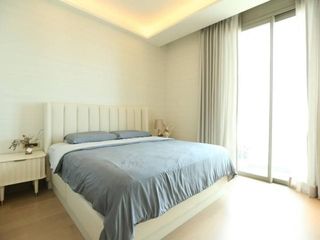 For sale 3 bed condo in Khlong San, Bangkok