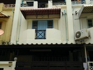 For rent 4 Beds townhouse in Bang Sue, Bangkok