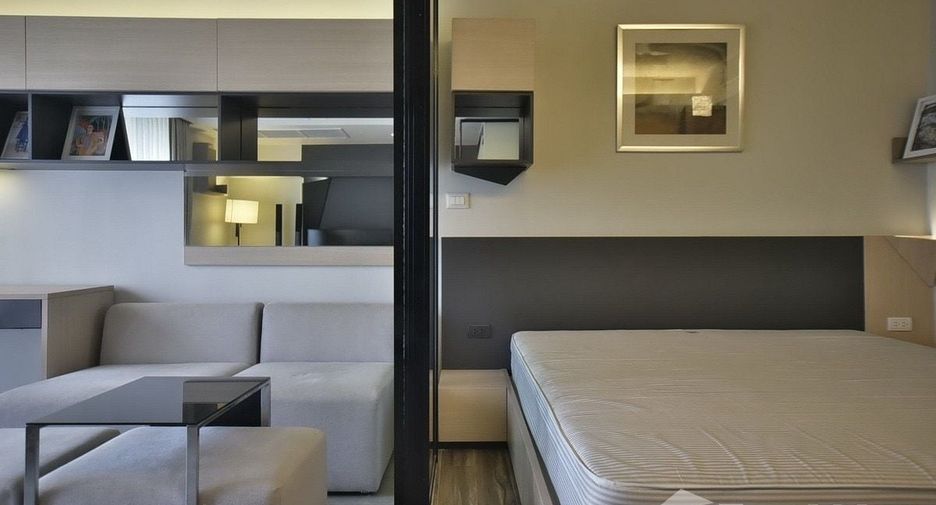 For sale 1 bed condo in Khlong Toei, Bangkok