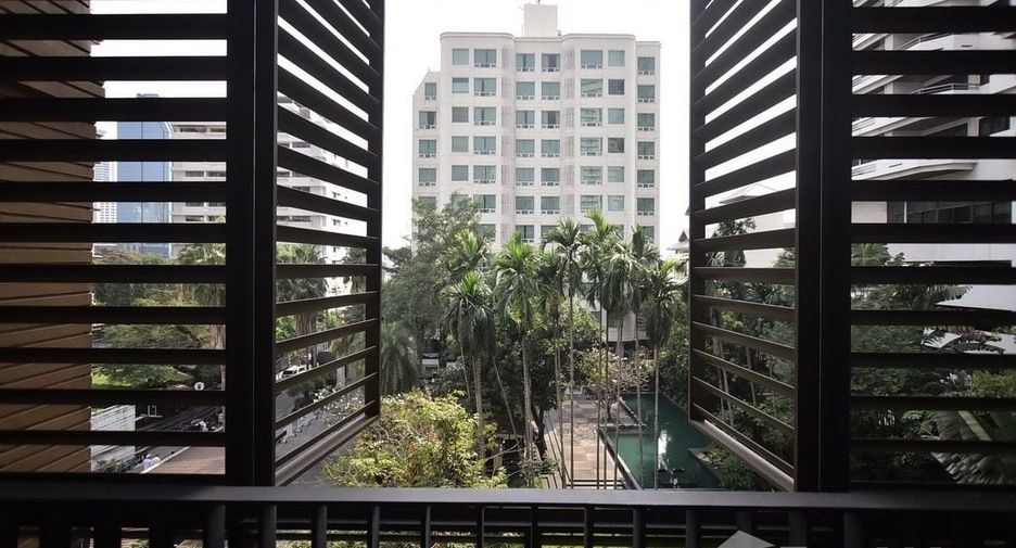For sale 1 bed condo in Khlong Toei, Bangkok
