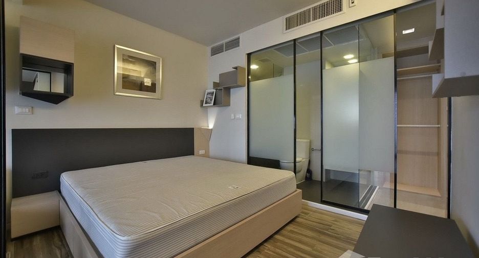 For sale 1 bed condo in Khlong Toei, Bangkok