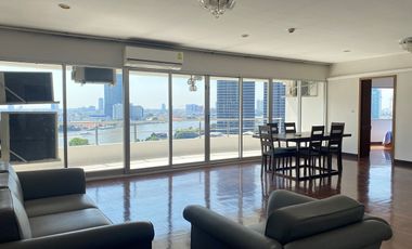 Condo en alquiler y en venta de 3 habitaciones en Sathon, Bangkok