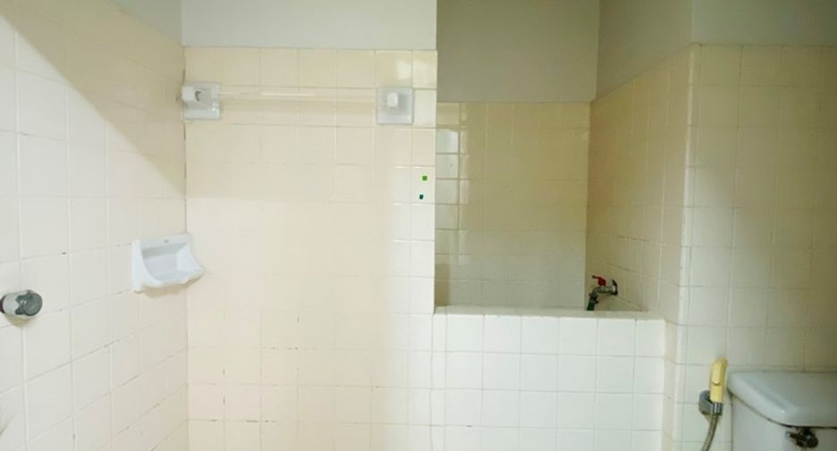 For rent and for sale 3 bedrooms condo in Sathon, Bangkok