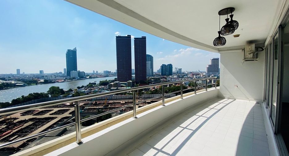 For rent and for sale 3 bedrooms condo in Sathon, Bangkok