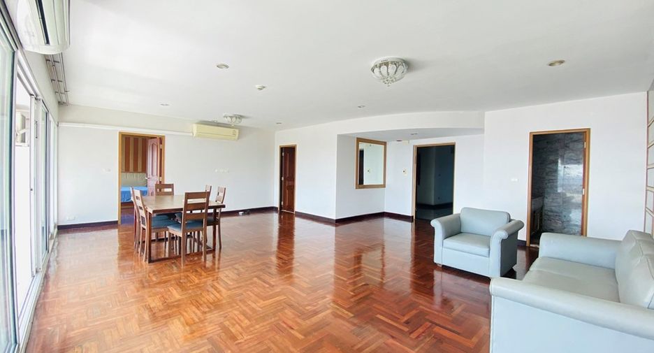 For rent and for sale 3 bedrooms condo in Sathon, Bangkok
