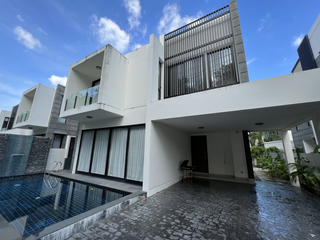 For rent 5 Beds townhouse in Thalang, Phuket