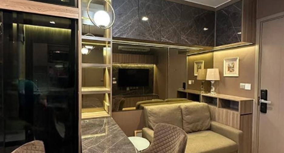 For rent studio condo in Huai Khwang, Bangkok