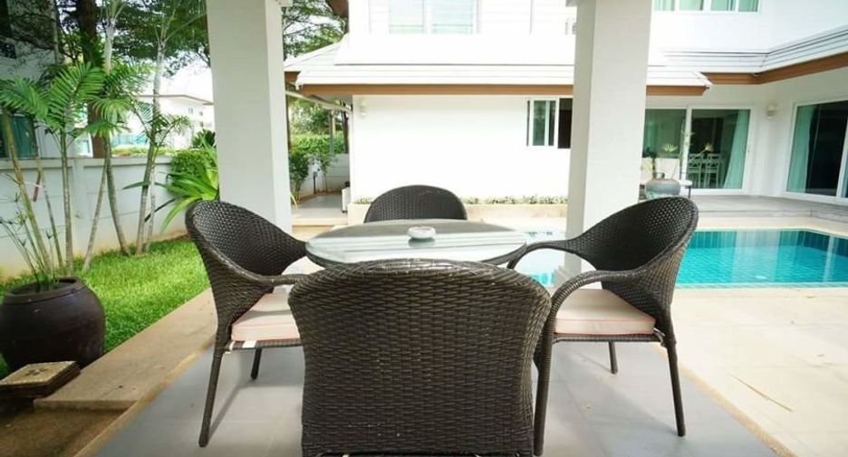 Casa en venta de 4 habitaciones en Bang Lamung, Chonburi
