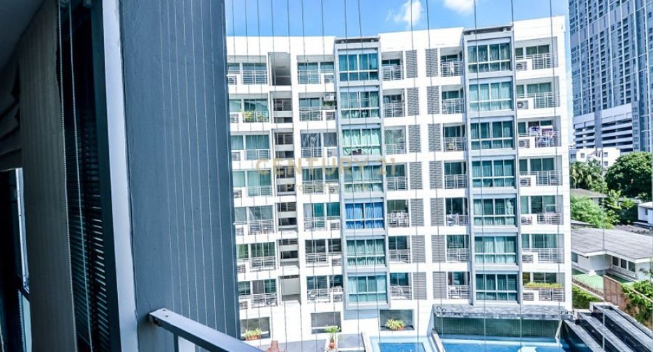 For rent 1 bed condo in Phaya Thai, Bangkok