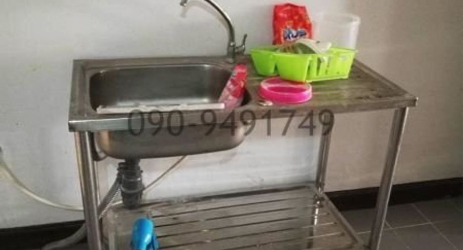 For rent 3 bedrooms townhouse in Khlong Sam Wa, Bangkok