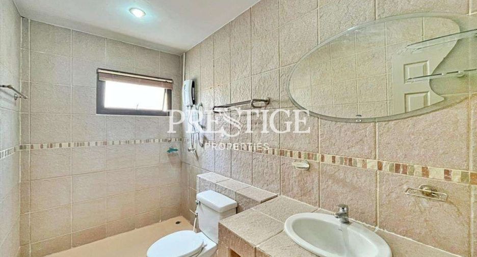 For rent and for sale 5 bedrooms house in East Pattaya, Pattaya
