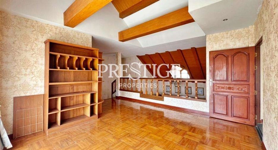 For rent and for sale 5 bedrooms house in East Pattaya, Pattaya