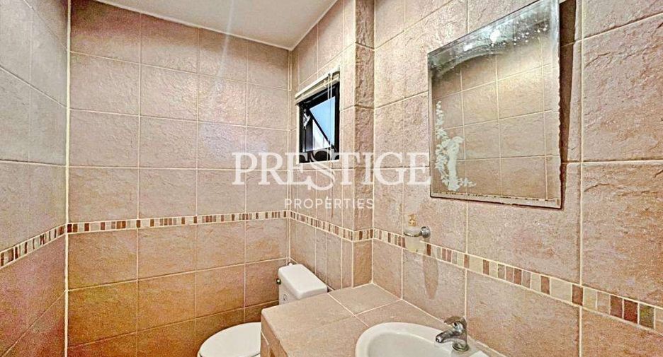 For rent and for sale 5 bedrooms house in East Pattaya, Pattaya