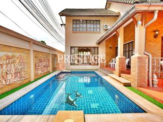 出租 和 出售 5 卧室 独立屋 在 Bang Lamung, Chon Buri