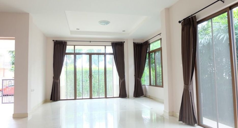 For rent 3 bedrooms house in Bang Phli, Samut Prakan
