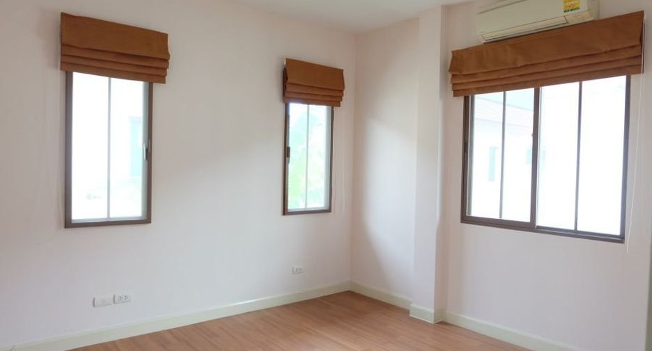 For rent 3 bedrooms house in Bang Phli, Samut Prakan