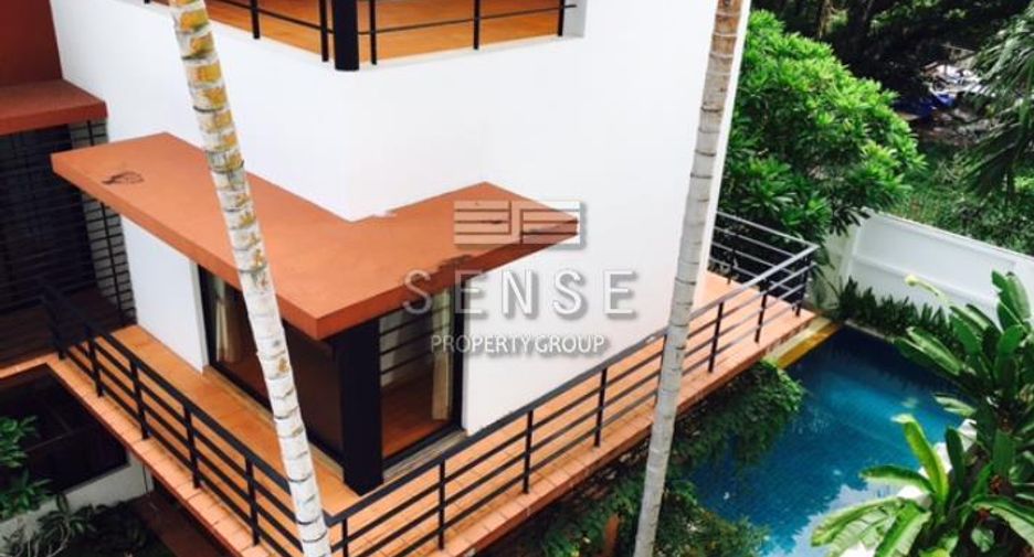 For rent 6 bed house in Watthana, Bangkok