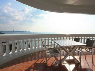 For rent 3 bedrooms condo in Bang Lamung, Chonburi
