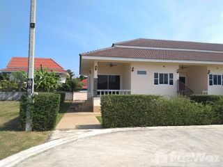 For sale 2 bed townhouse in Cha Am, Phetchaburi