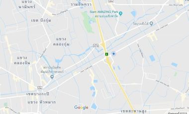 For sale 5 bedrooms retail Space in Saphan Sung, Bangkok
