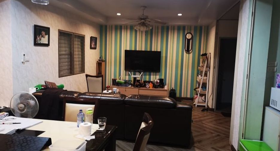 Gewerbefläche zum Kauf mit 5 Zimmer in Saphan Sung, Bangkok