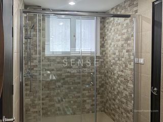 For sale 5 Beds condo in Watthana, Bangkok