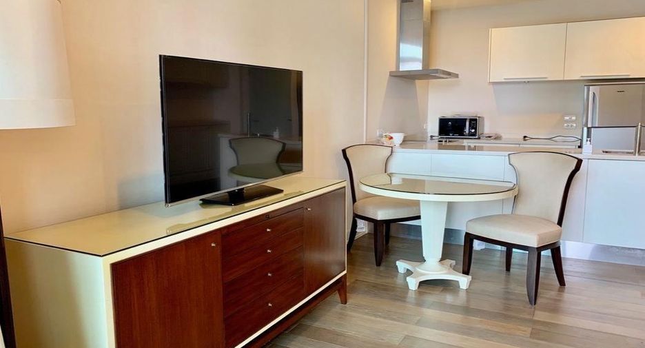 For sale 1 bed condo in Pathum Wan, Bangkok