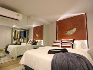 For sale 1 Beds condo in Khlong Toei, Bangkok