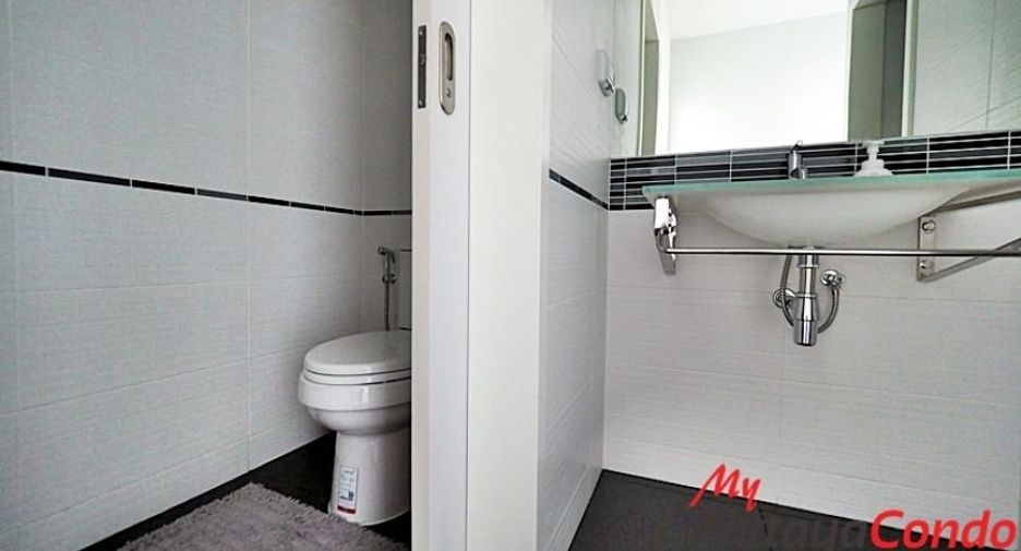 For sale 2 bedrooms condo in Bang Lamung, Chonburi