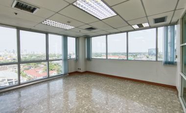 For rent office in Yan Nawa, Bangkok