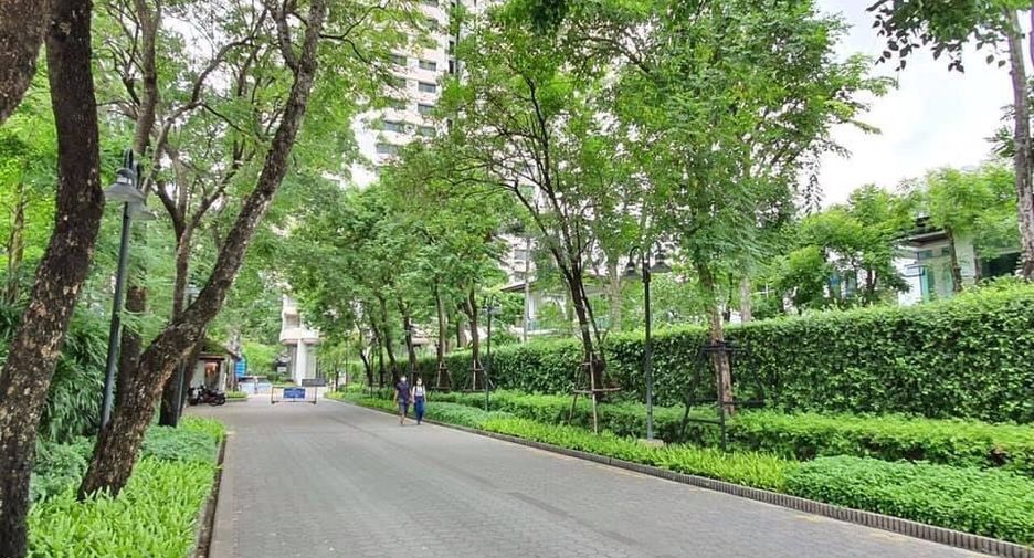 For sale 3 bed condo in Mueang Nonthaburi, Nonthaburi