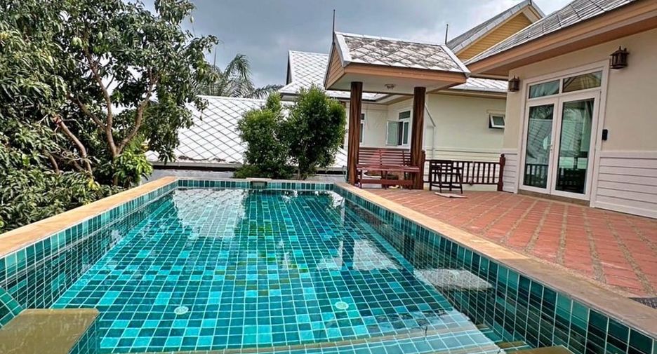 For sale and for rent 6 bed villa in East Pattaya, Pattaya
