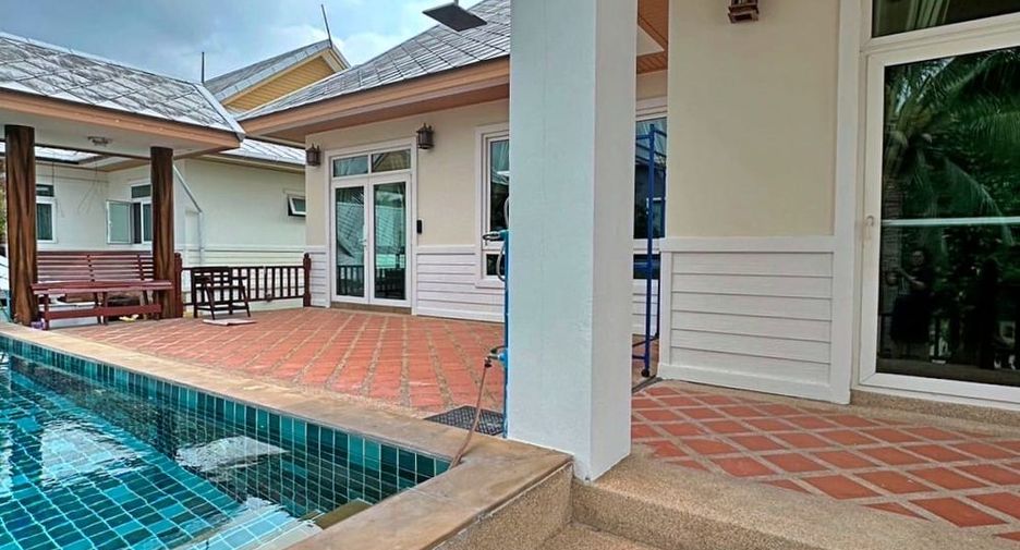 For sale and for rent 6 bed villa in East Pattaya, Pattaya