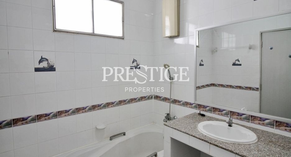 For sale 4 bedrooms house in Bang Lamung, Chonburi