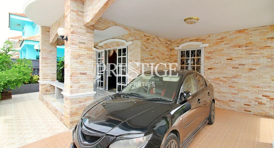For sale 4 bedrooms house in Bang Lamung, Chonburi